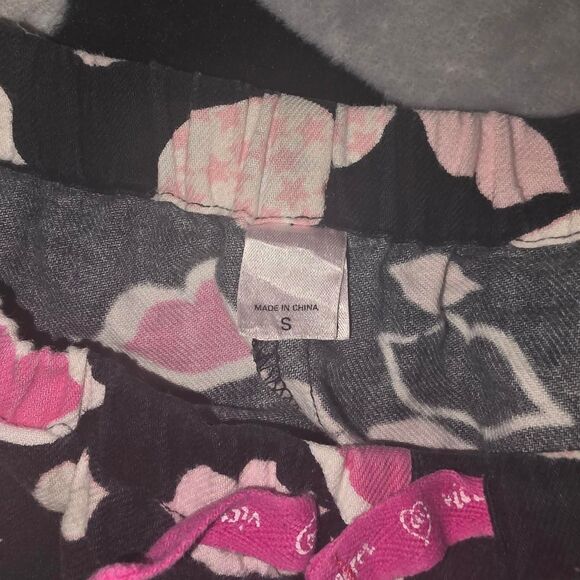 Y2K Victoria's Secret Kiss/Lip Print Pajama Pants Size Small Women's - Picture 2 of 3